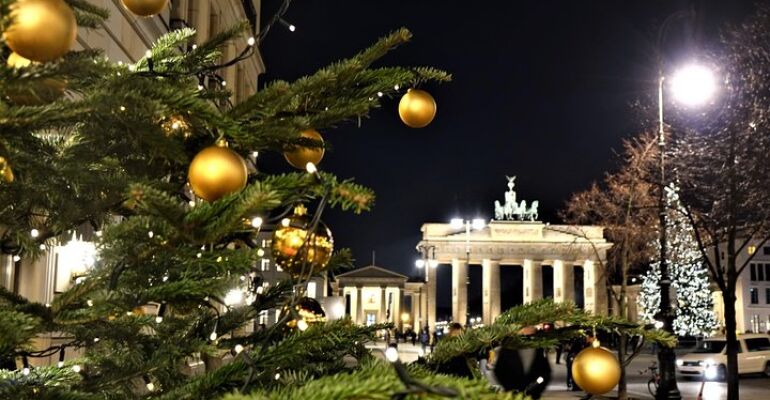 Berlin Christmas Lights Sightseeing Tour