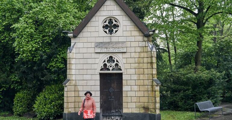 Cologne Melaten Cemetery Sensory Guided Tour