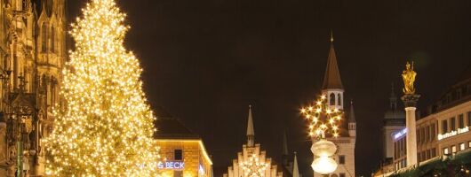Magical Christmas Scenery in Munich - Private Walking Tour