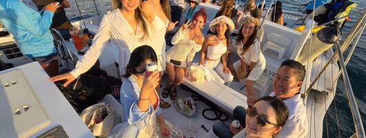 Waikiki Sunset Cruise and Iconic Views with Swimming