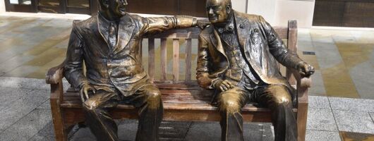 Private Sir Winston Churchill Taxi Tour of London