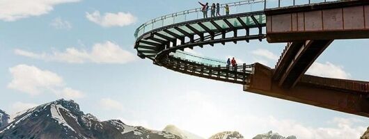 Private Columbia Icefield Tour with Glacier Skywalk & Peyto Lake