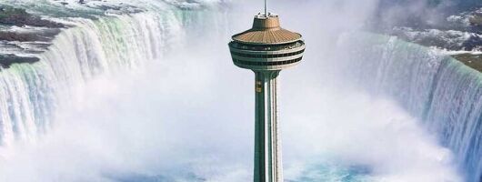Winter Wonder of Niagara Falls Tour From Toronto