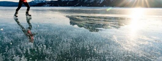 Icefields Parkway & Ice Bubbles of Abraham Lake Adventure