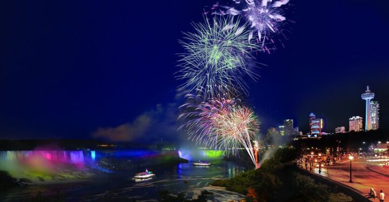 Niagara Falls Nighttime Illumination Tour
