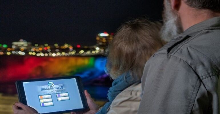 Niagara Falls Dinner and Illumination Experience