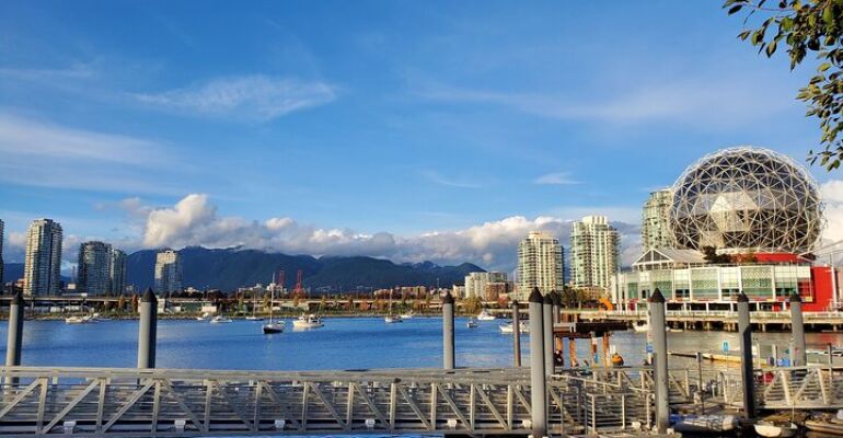 Vancouver Adventure Tour: Nature and Culture