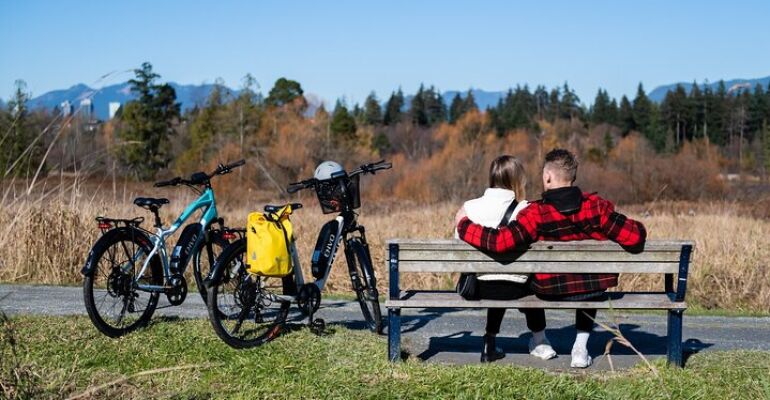 Kelowna E-Bike Adventure and Scenic Tour