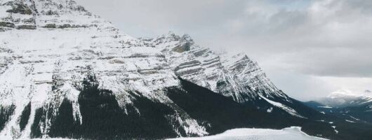Lake Louise and Icefields Parkway Winter Tour