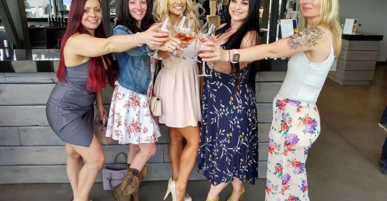 Kelowna Wine Tasting and Adventure Tour