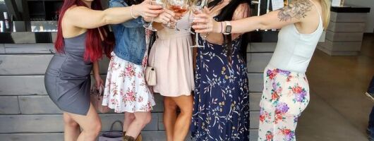 Lake Country Scenic Wine Tour With Wine Tasting Experience