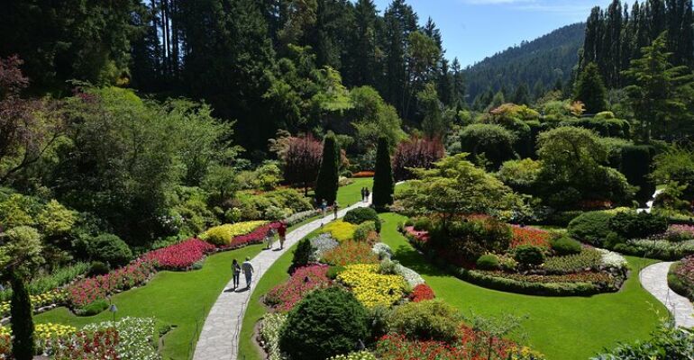 Victoria Butchart Gardens and City Highlights Tour