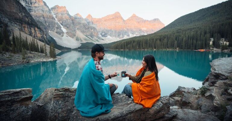 Banff Sunrise Tour at Moraine Lake
