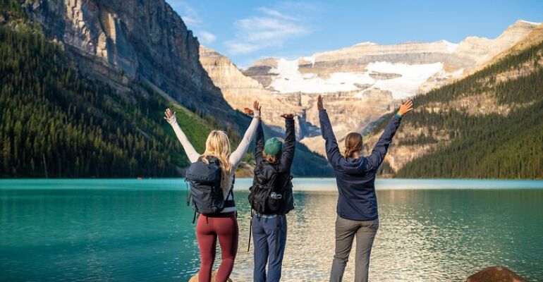 Calgary Scenic Lakes and Waterfalls Tour