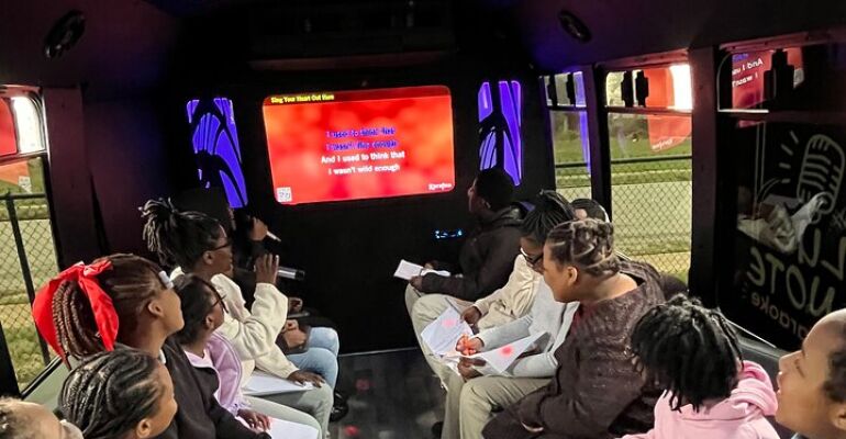 St. Louis Karaoke and Sightseeing Adventure