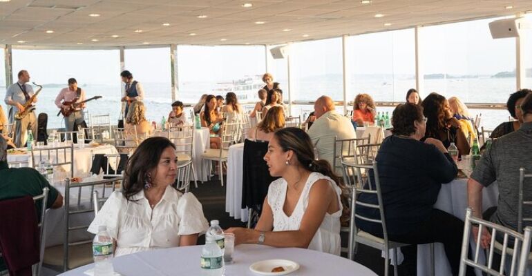 New York Christmas Eve Luxury Cruise
