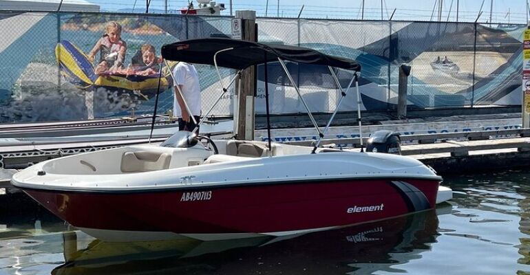 Kelowna Bayliner Element Boat Experience