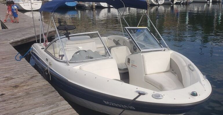 Penticton Okanagan Lake Bowrider Rental Adventure