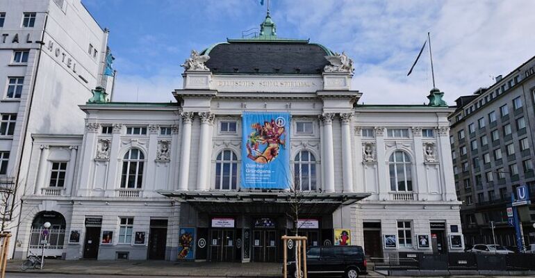 St. Georg Historical District Walking Tour