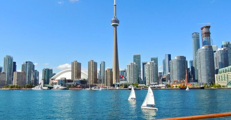Toronto City Tour with CN Tower Access