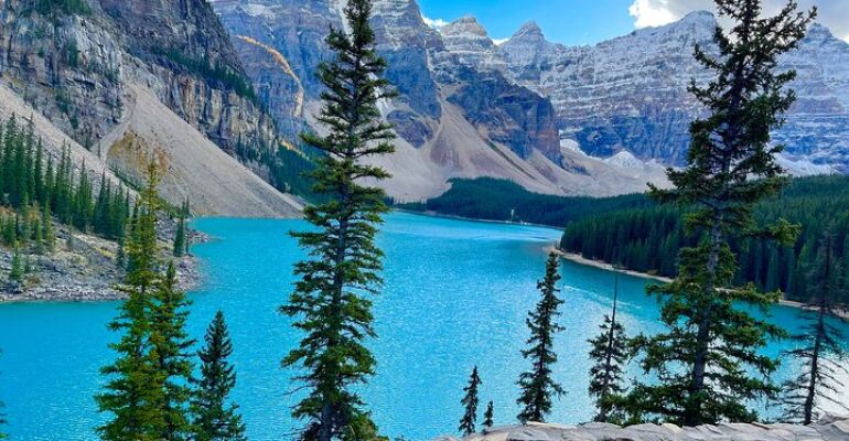 Banff Scenic Lakes and Mountain Tour