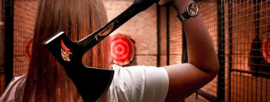 Indoor ax throwing and knife throwing in Weiterstadt