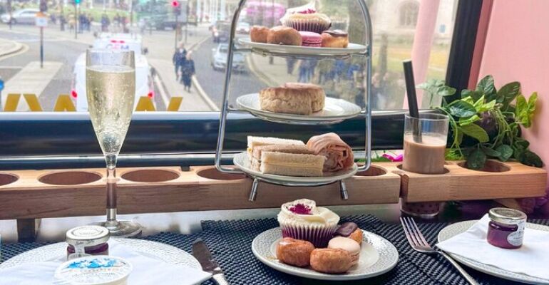 London Oasis-Inspired Afternoon Tea Bus Tour