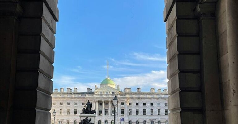 London Royal Romantic History Tour