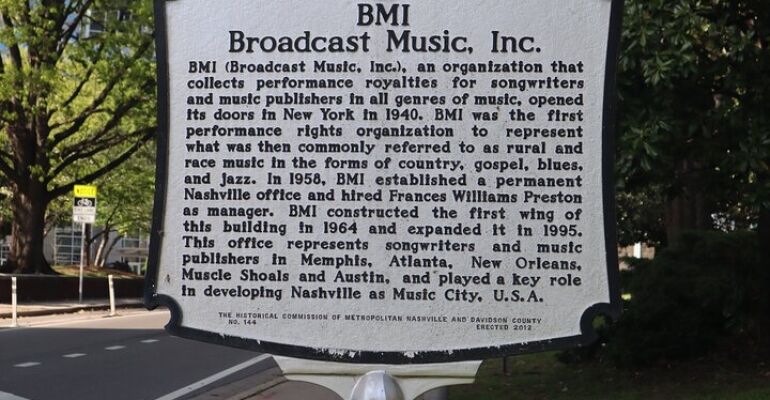 Nashville Music Row Walking Tour Experience