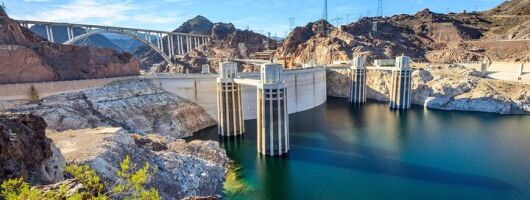 Hoover Dam Tunnels and Power Plant Tour in Spanish