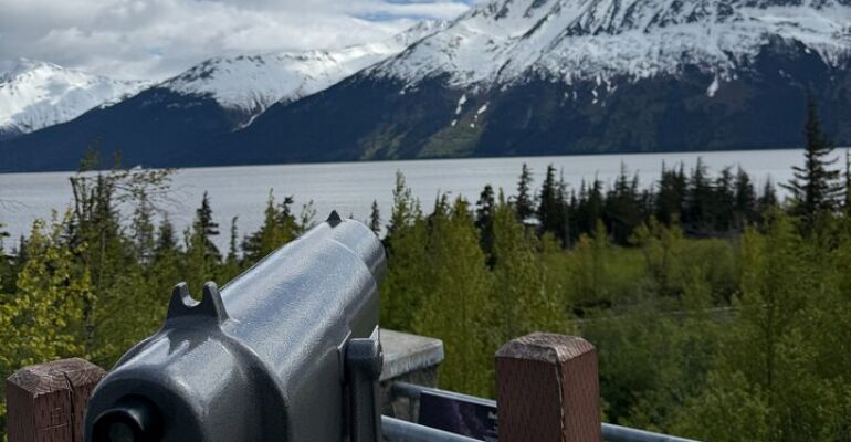 Whittier Custom Scenic Wildlife Sightseeing Tour