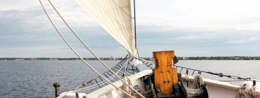 Manitou Fall Flavor Afternoon Sail Experience