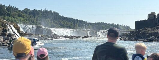 Waterfall Cruise on the Willamette River