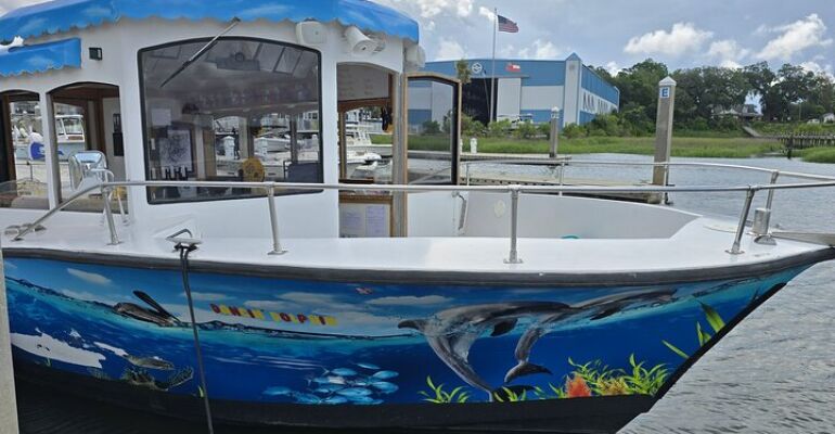 Thunderbolt Scenic Boat Tour with Cash Bar