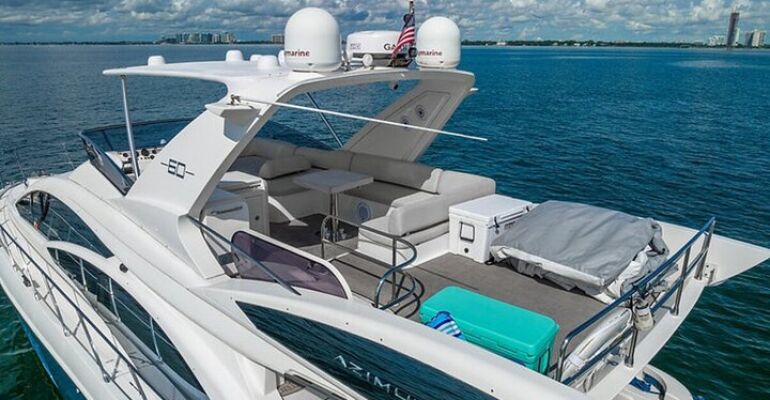 Miami Luxury Yacht Charter Experience