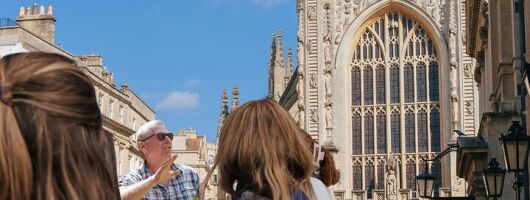 Bath: History & Highlights Shared Walking Tour for 2-8 people