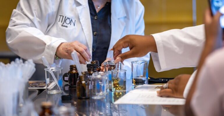 Tijon Express Perfume Making Experience