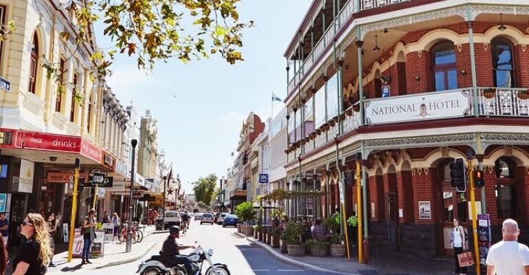 Perth Fremantle and Swan River Day Tour