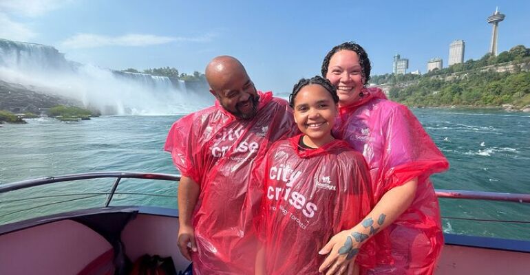 Niagara Falls Guided Tour and Boat Ride