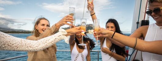 Sunset Party Cruise with Live MC DJ in Waikiki Hawaii