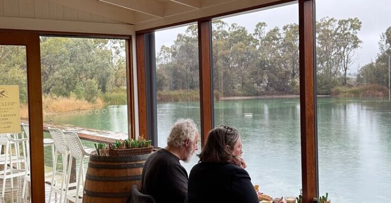 Adelaide Luxury Couples Wine Tour Experience