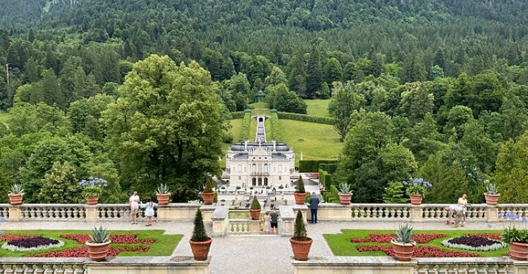 Munich Bavarian Culture Full-Day Adventure