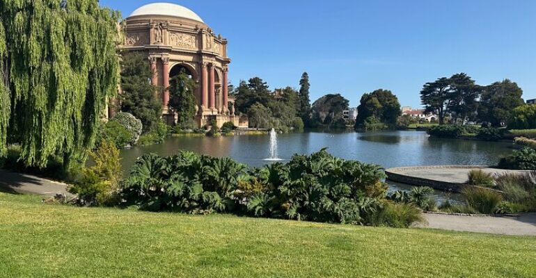 San Francisco Guided Bus Tour Experience