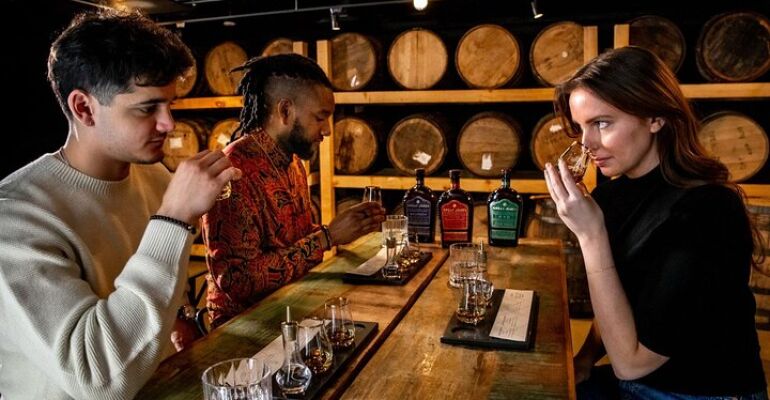 Manhattan Whiskey-Making Distillery Tour