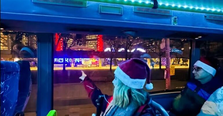 Toronto Holiday Lights Bus Tour Experience