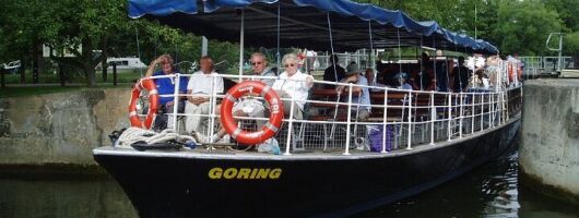 Relaxing Cruise from Oxford to Iffley Lock and Return