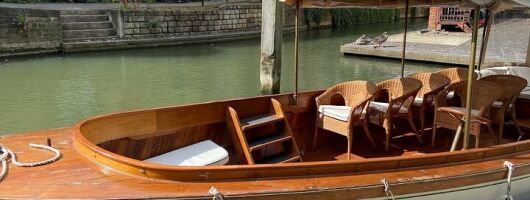 Midday River Retreat (Oxford)