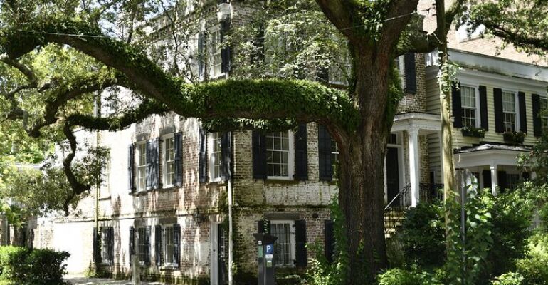Savannah Hidden Squares Guided Walking Tour