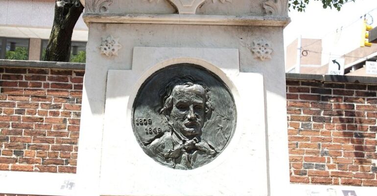 Baltimore Historical Walking Tour Experience