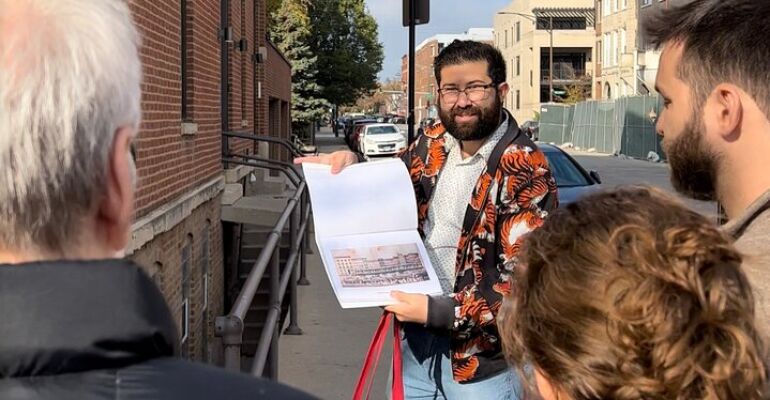 Chicago Custom Food and History Walking Tour